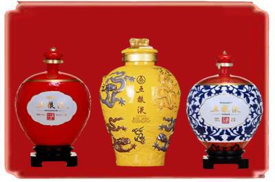 恩施烟酒回收五粮液各种摆件.jpg
